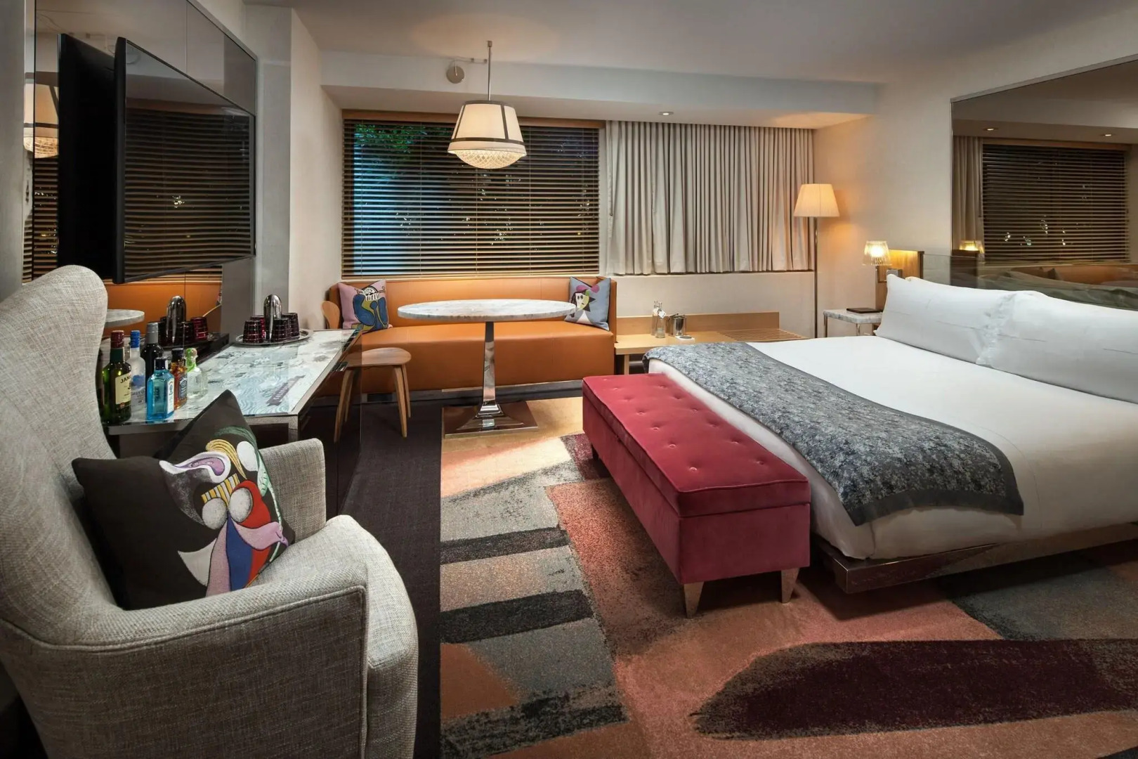 Photo - SLS Hotel, a Luxury Collection Hotel, Beverly Hills