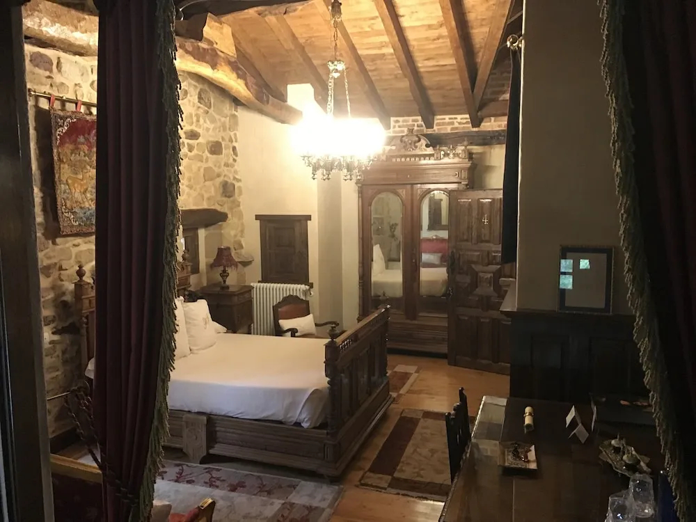 Photo - Palacio de Trasvilla