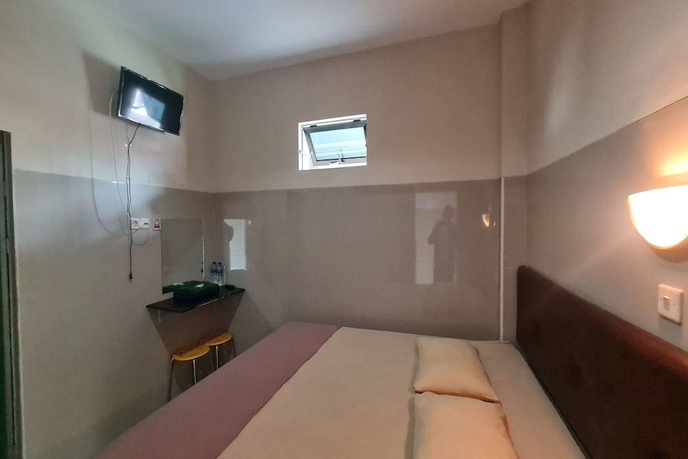 Capital O 93250 Hotel Tirta Kencana 2 Baturaden