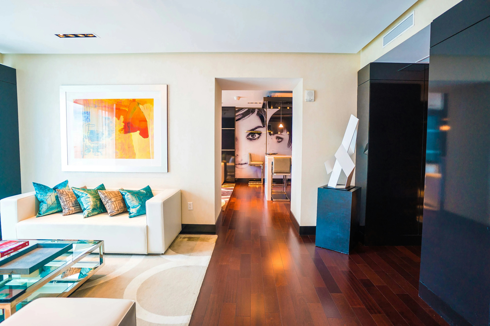 Photo - Hotel Beaux Arts, Autograph Collection