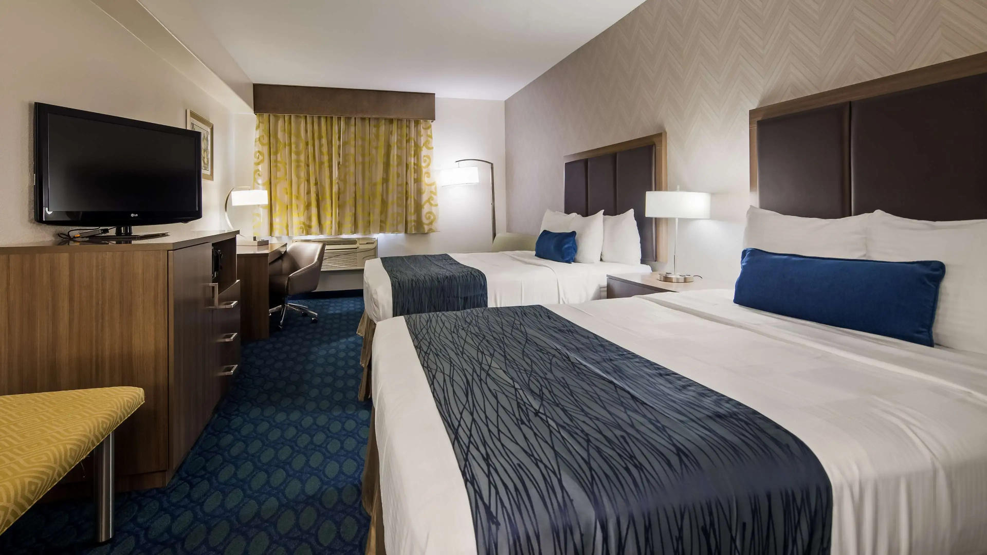 Photo - Best Western Plus Tulsa Inn & Suites