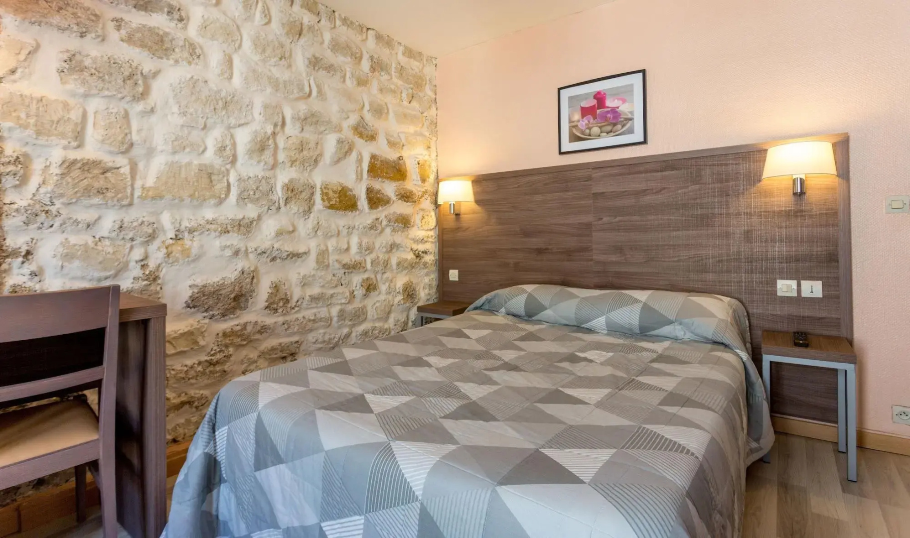 Photo - Victory Hotel Galou