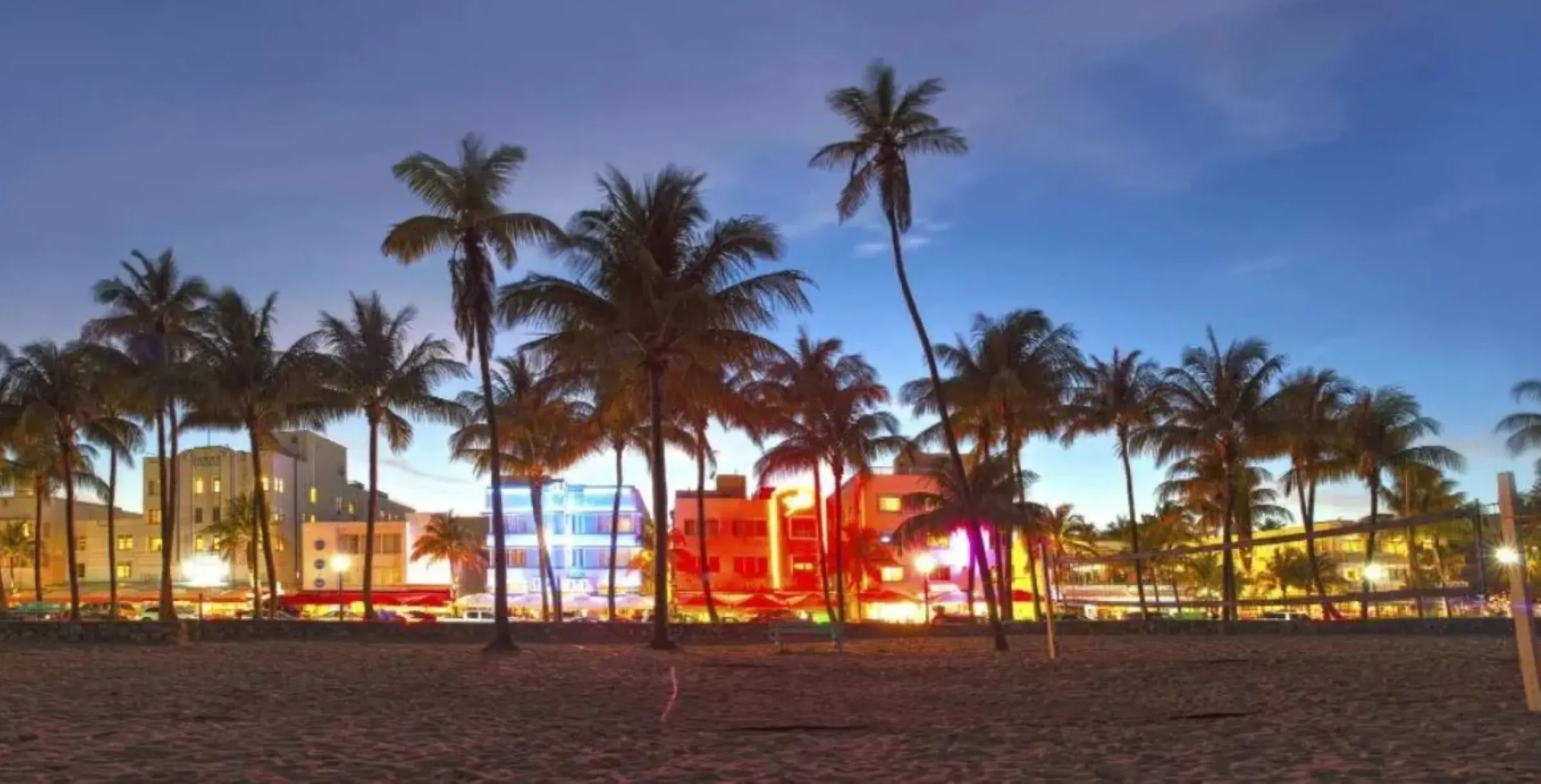 Photo - Nine20 Collins Apartments by Lowkl