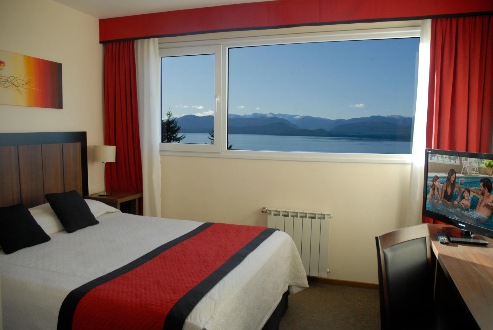 Photo - Huinid Pioneros Hotel