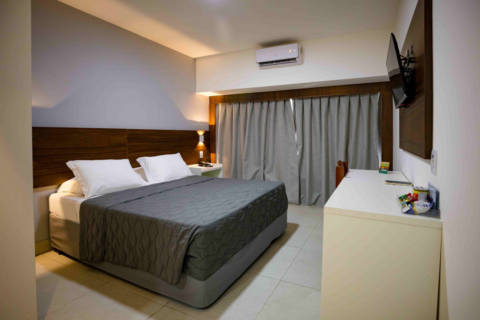 Photo - El Aram Beach & Convention