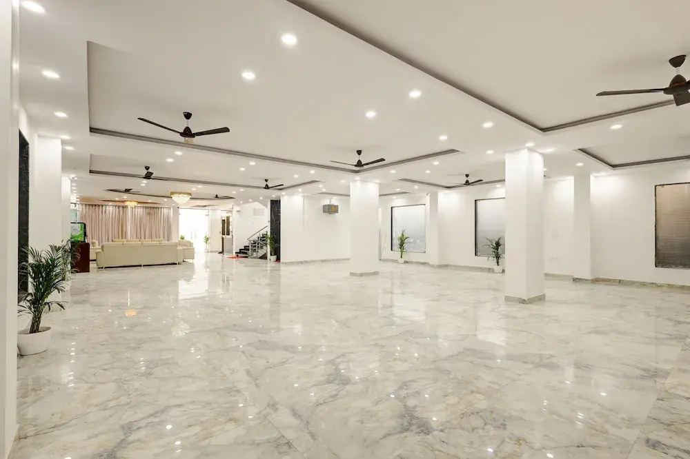 Foto - Hotel The Venice- Near Indraprastha Apollo Hospital