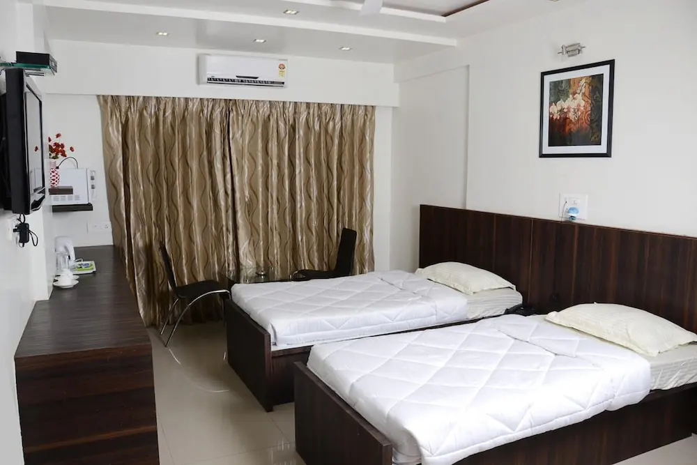 Photo - Hotel Suresh Inn