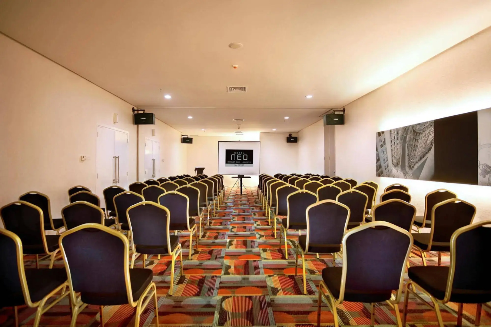 Foto - Neo Hotel Mangga Dua by ASTON