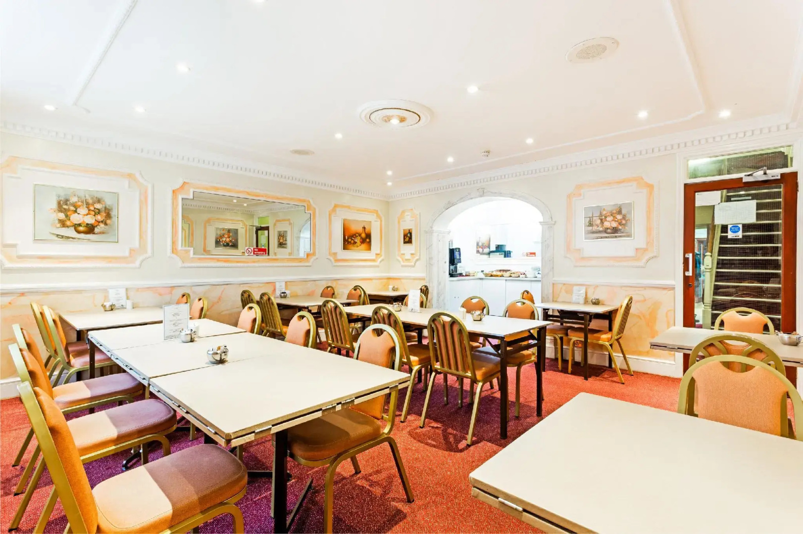 Foto - St George's Hotel