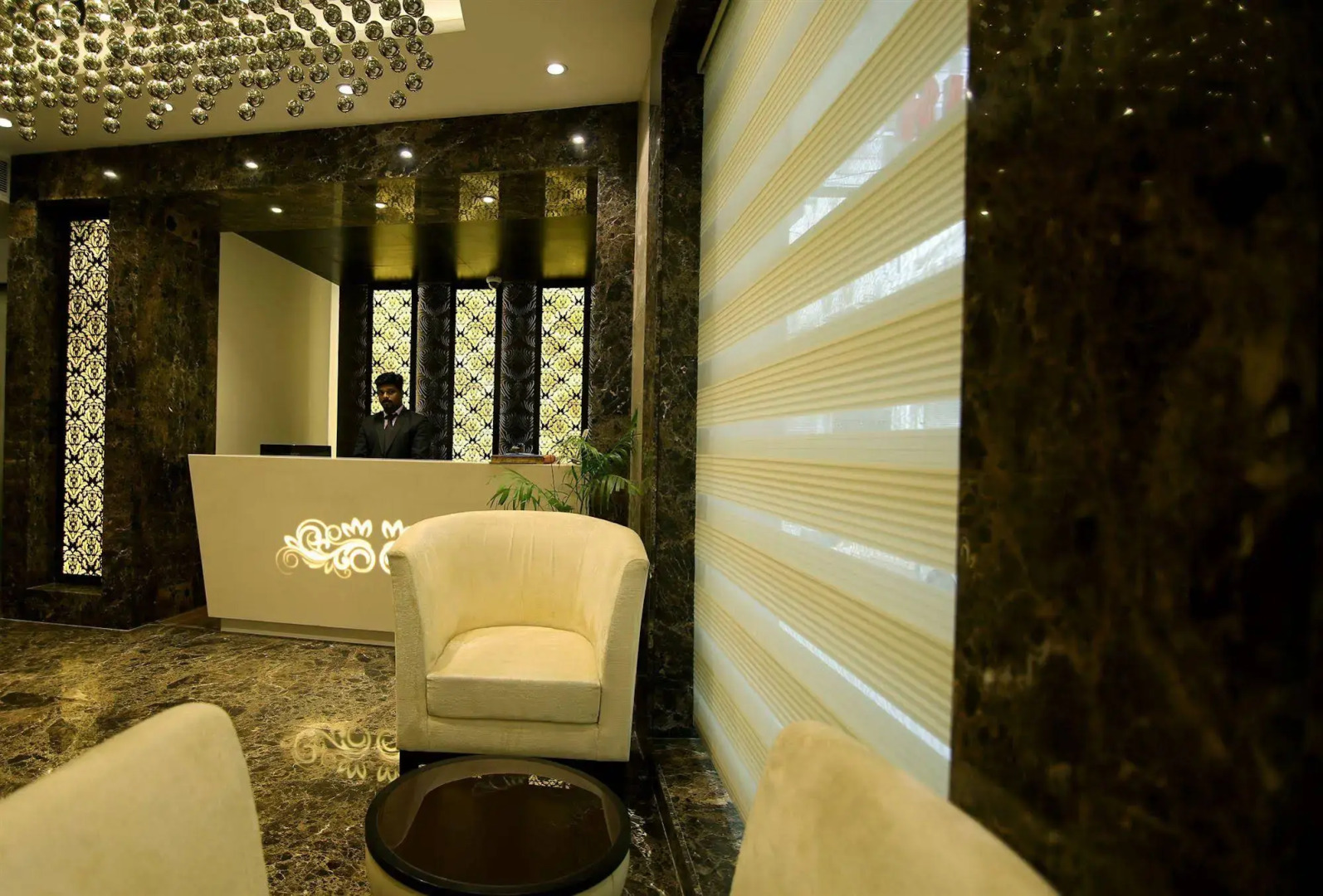 Foto - Hotel The Prime Balaji Deluxe, City Centre, With Free Airport Pickup