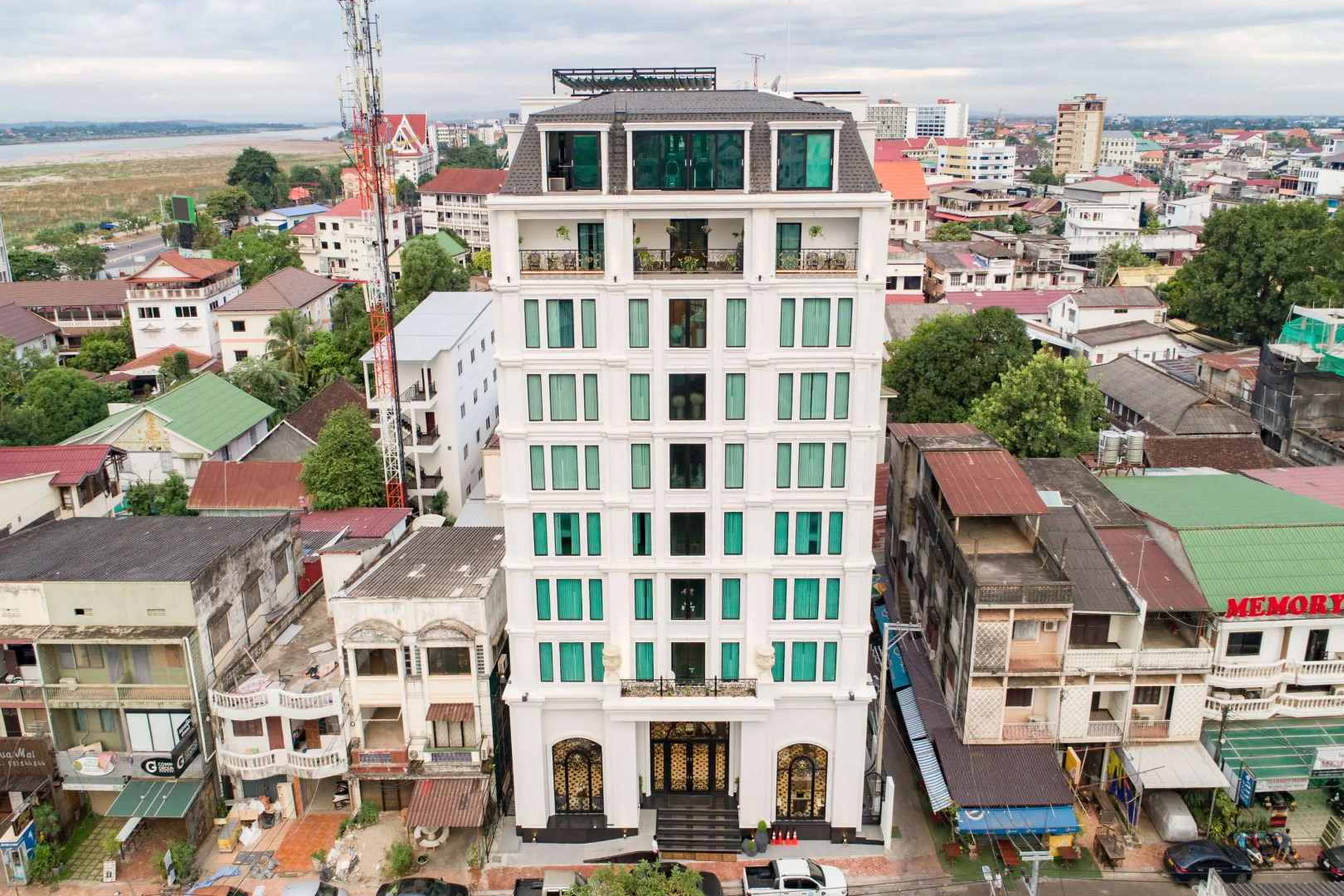 Photo - SureStay Hotel by Best Western Vientiane