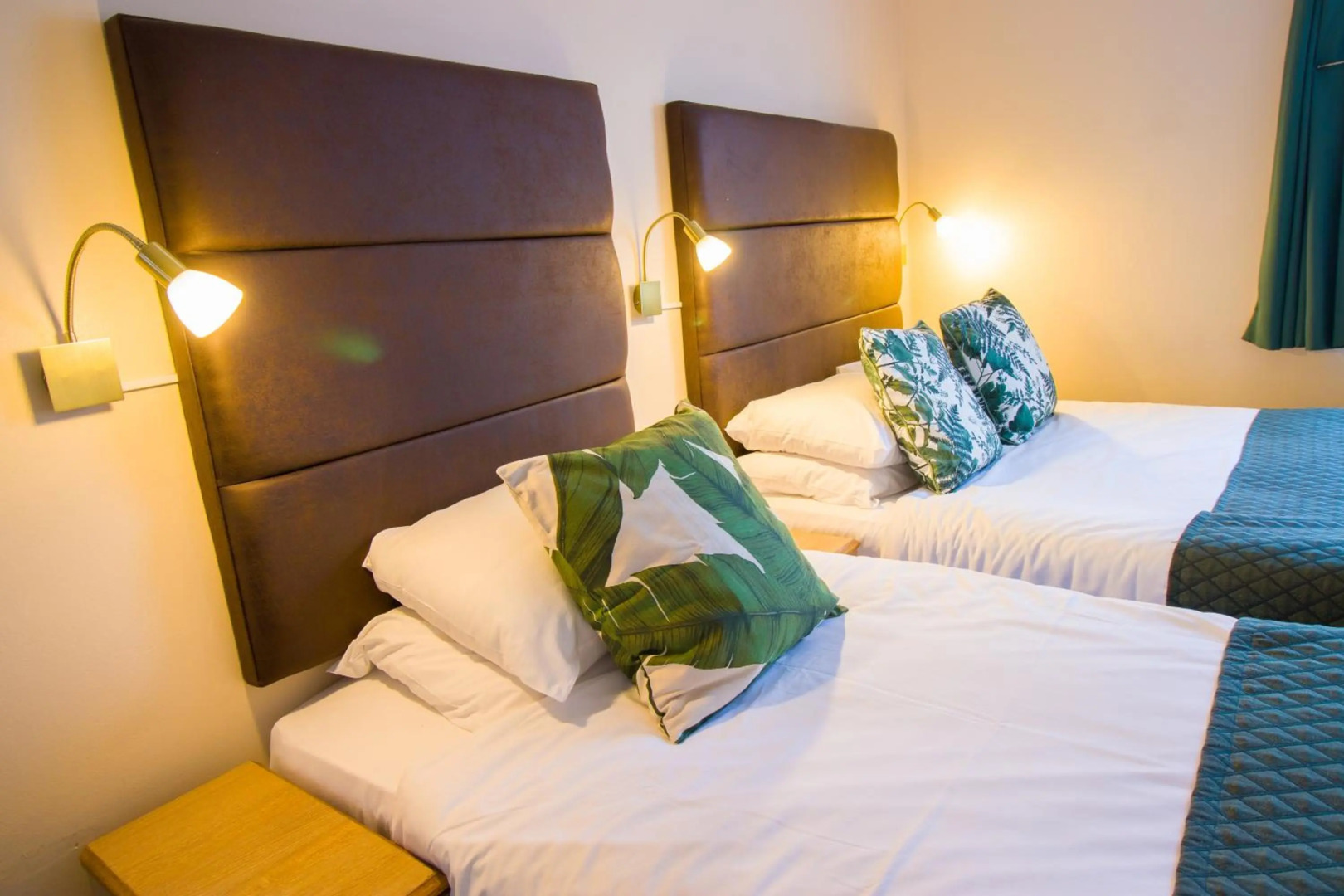 Photo - London Town Hotel