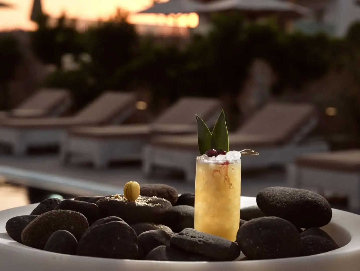 Foto - Sea Breeze Santorini Beach Resort, Curio Collection Hilton