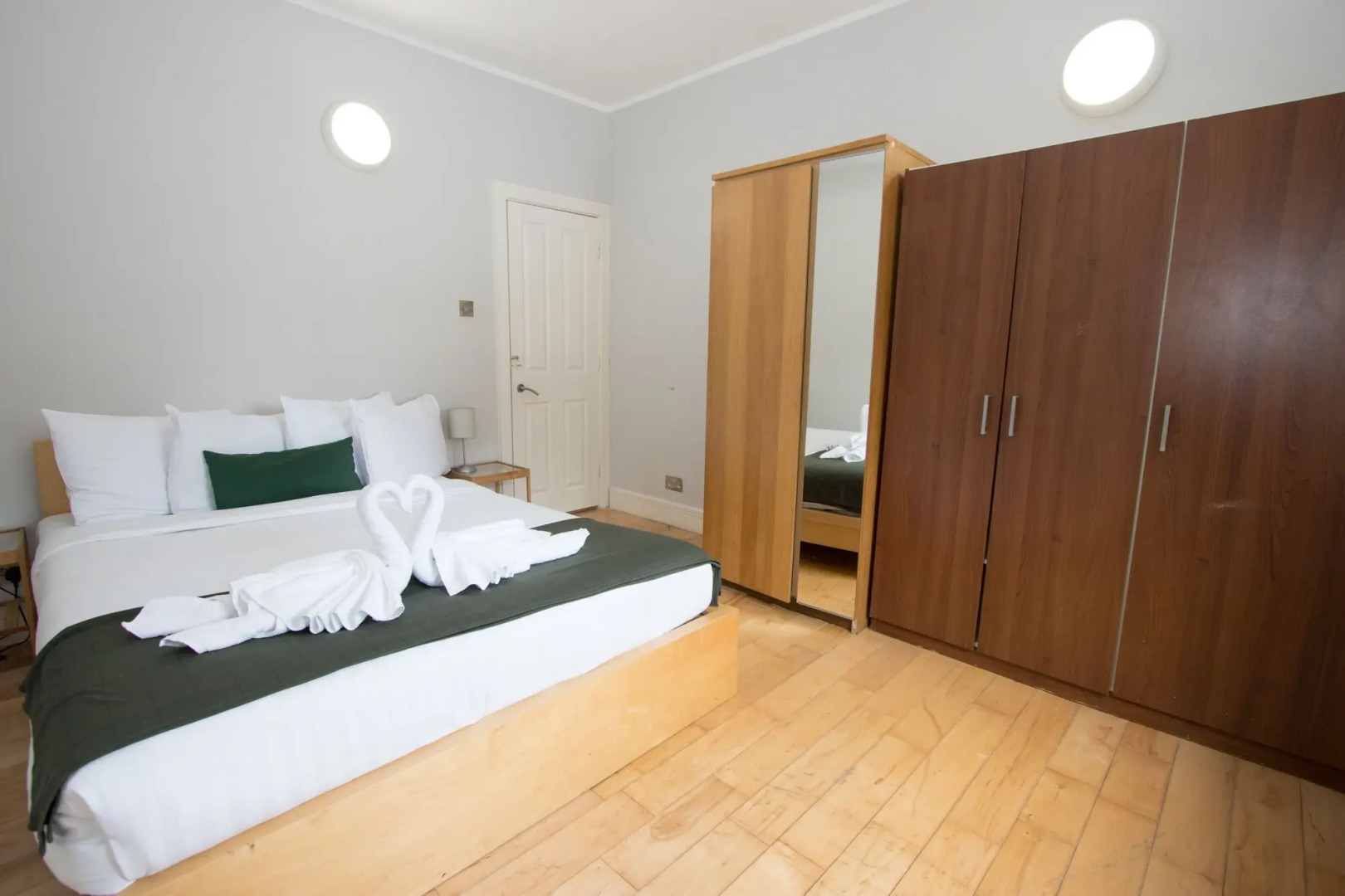 Photo - Westciti Caroco Aparthotel