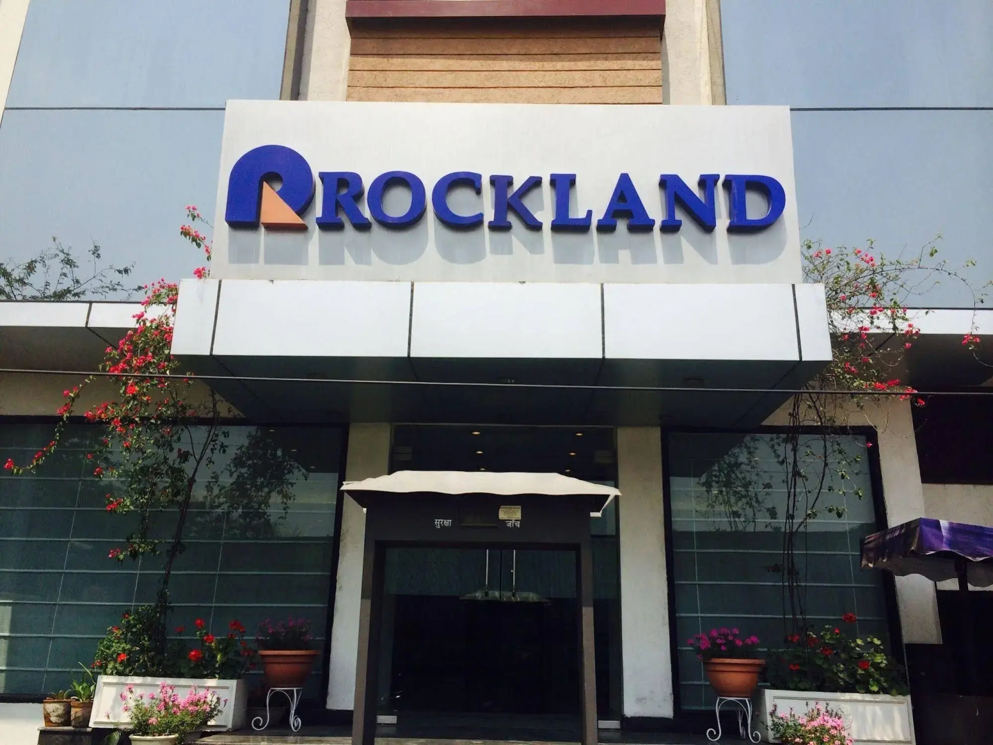Photo - Rockland Hotel Panchsheel Enclave