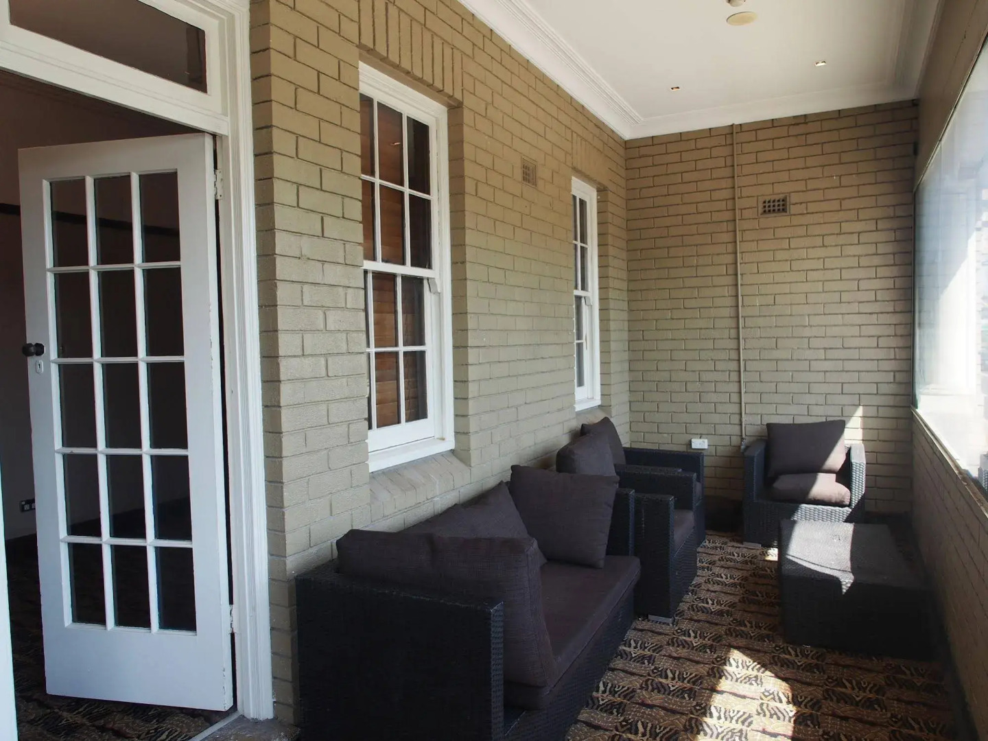 Photo - Southern Cross Hotel