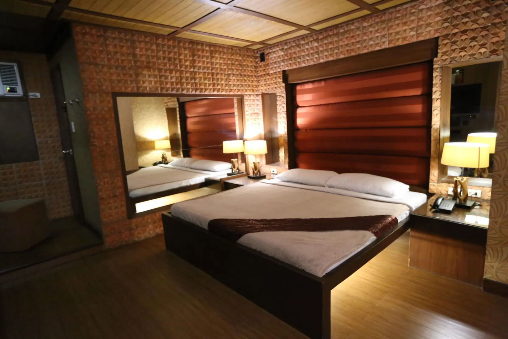 Foto - Victoria Court Suites - Pasig