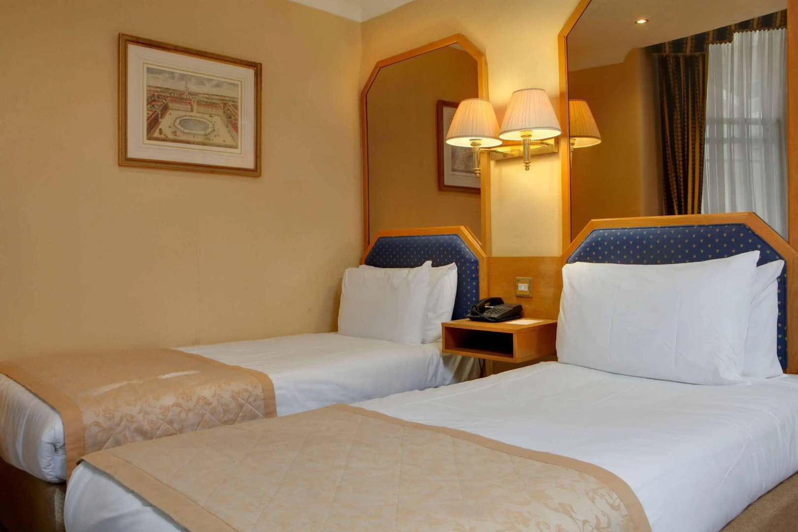 Photo - Ellen Kensington