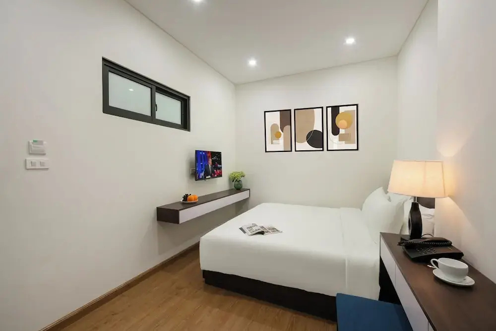 Photo - Queen Cafe Hotel