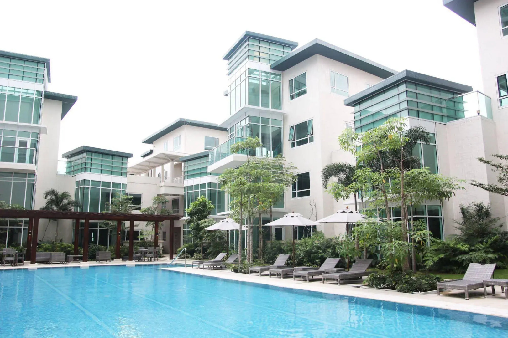 Foto - Aruga Apartments by Rockwell Makati