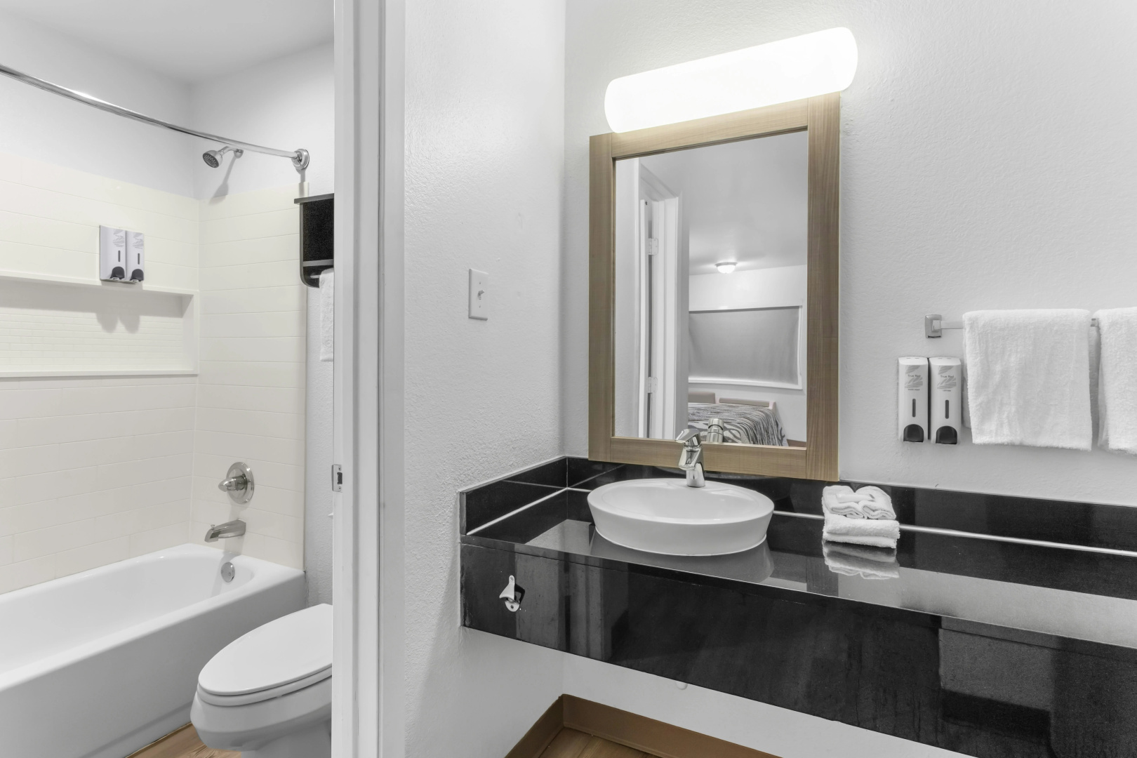 Photo - Red Roof Inn Houston – Jersey Village