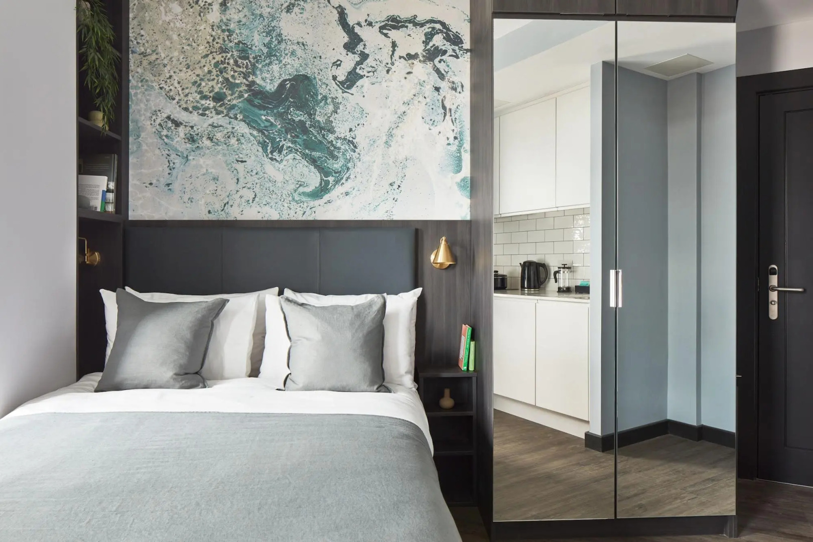 Photo - ARK Canary Wharf