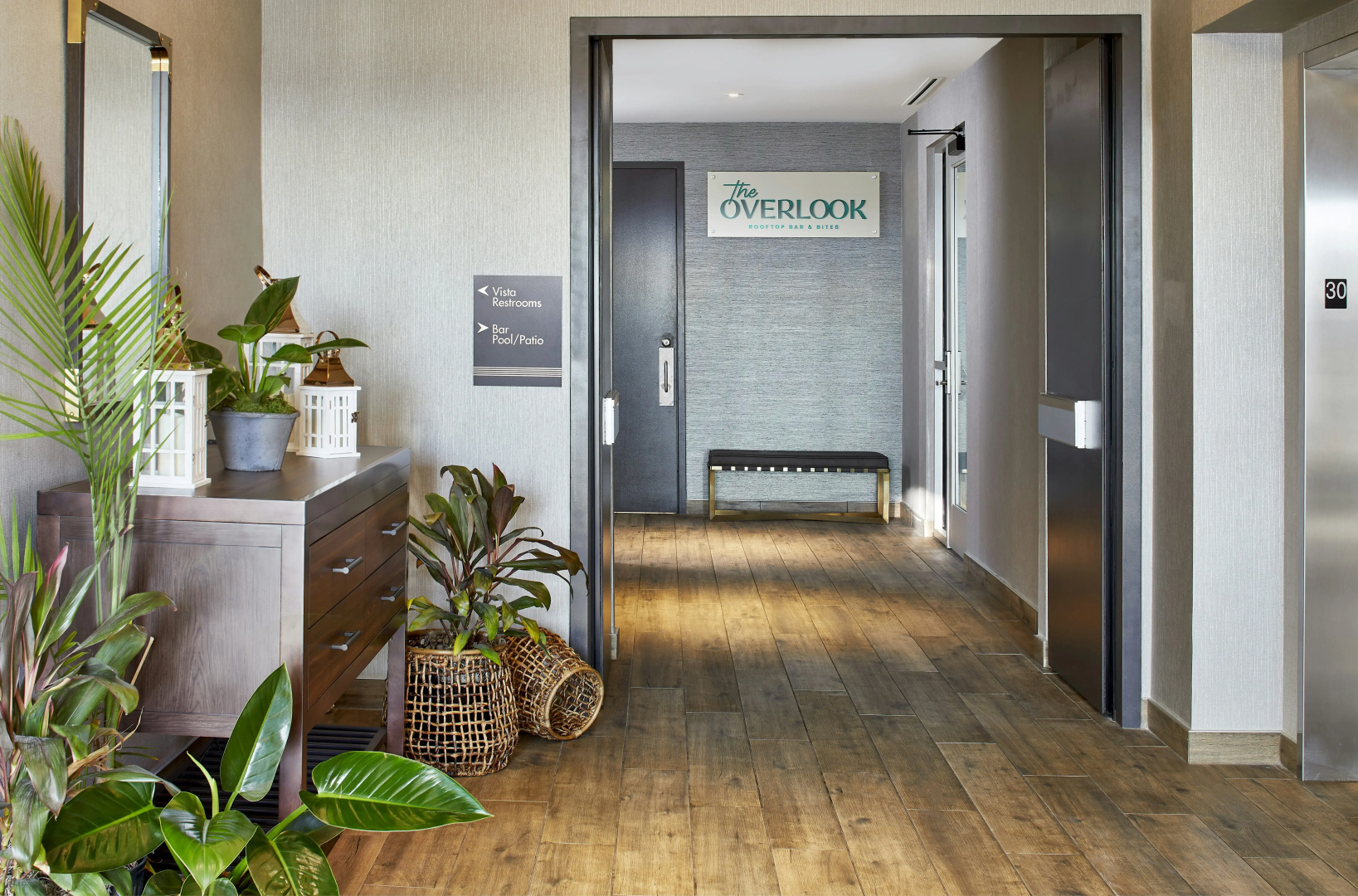 Photo - Embassy Suites by Hilton Nashville Downtown