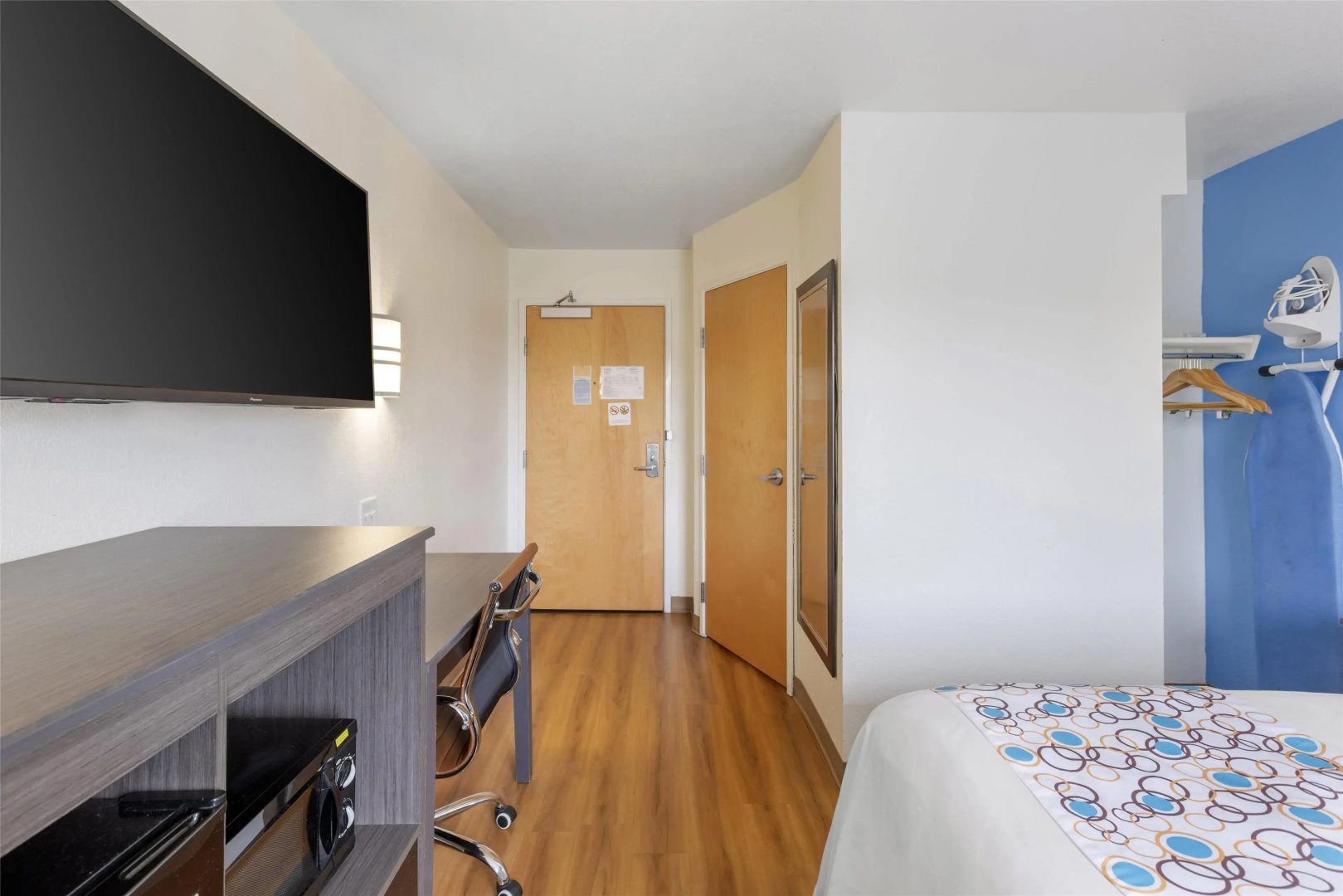Foto - SureStay Plus Hotel by Best Western Niagara Falls East