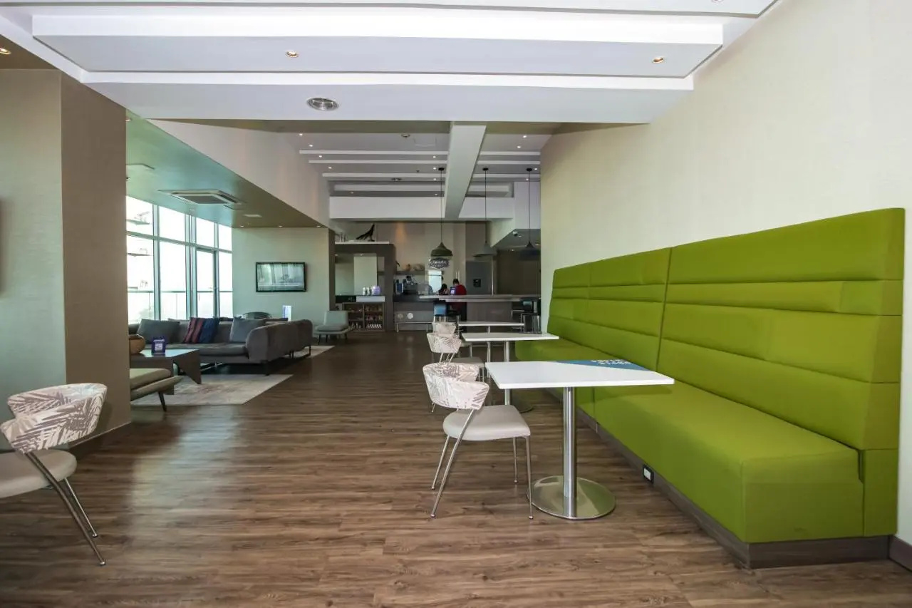 Photo - Hampton By Hilton Cartagena