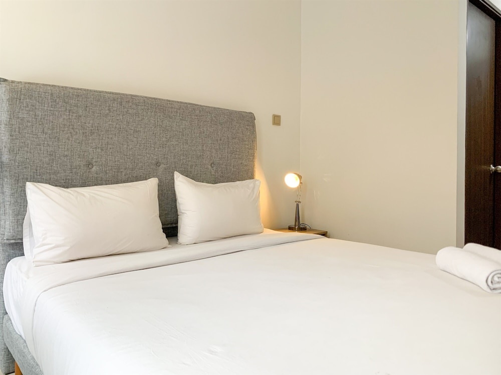 Elegant Studio At Transpark Cibubur Apartment Near Shopping Mall