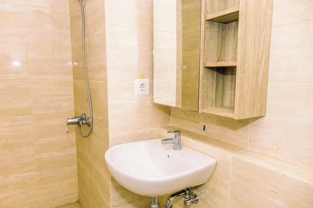 Comfort and Tidy Studio Apartment Springwood Residence Tangerang