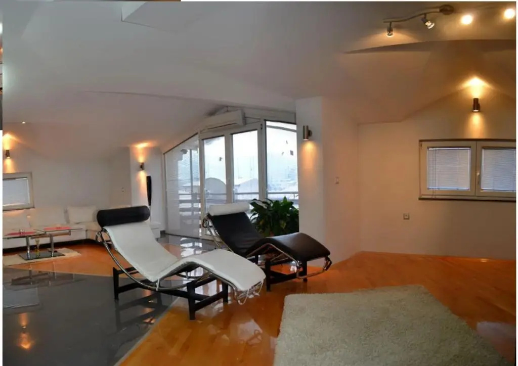 Kosmos Apartments