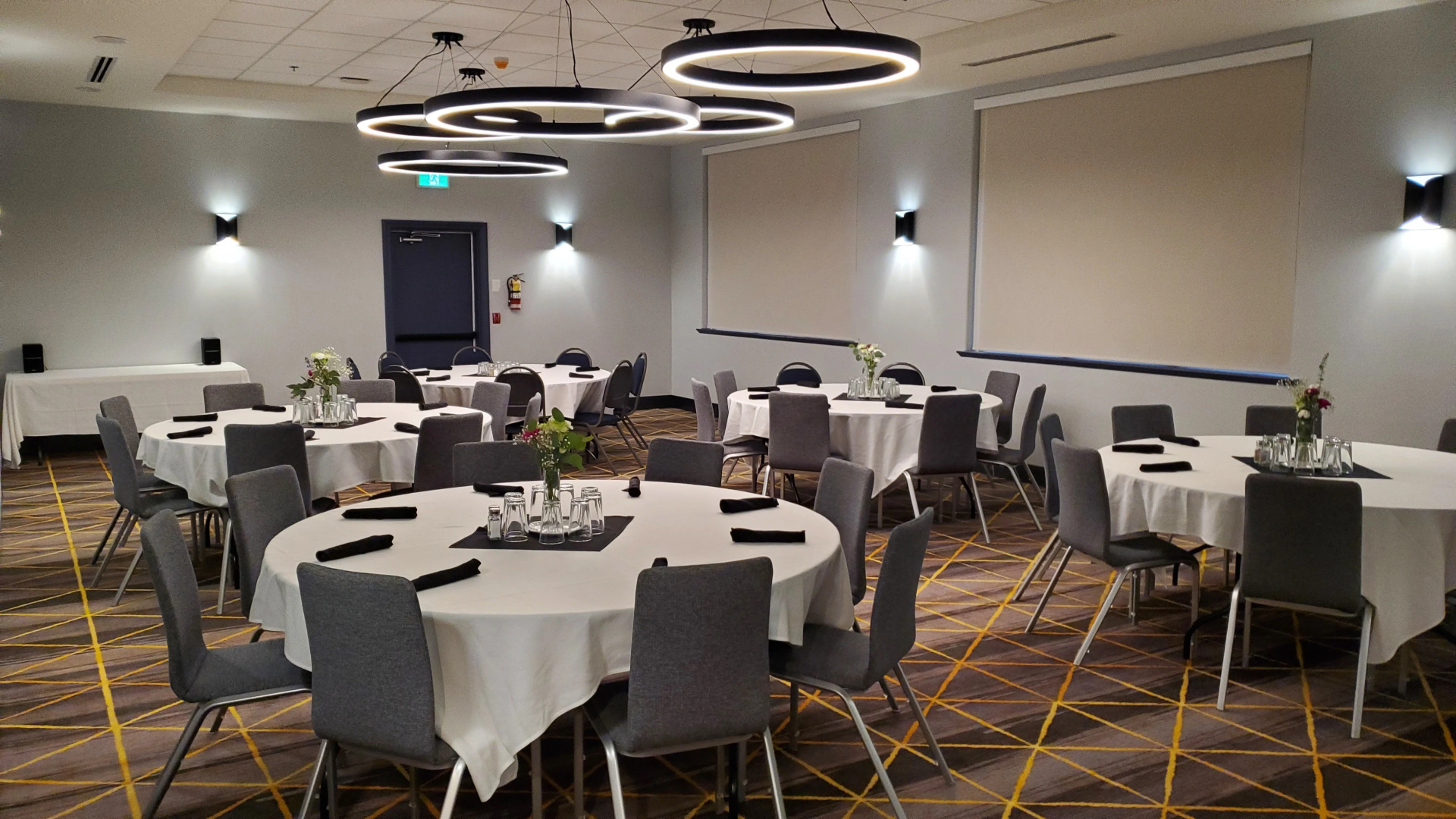Photo - Holiday Inn Victoria Elk Lake by IHG