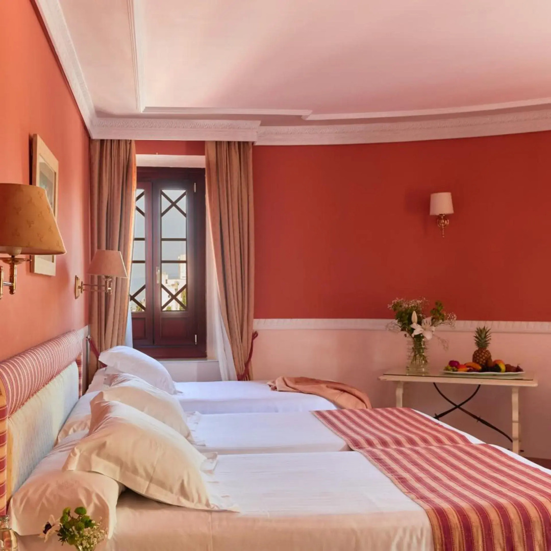 Photo - Alhambra Palace Hotel