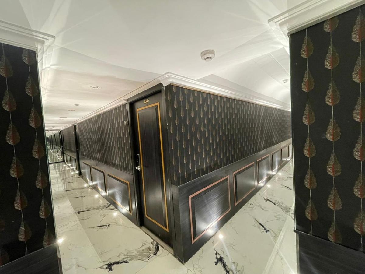 Photo - Gulf Hotel Colaba