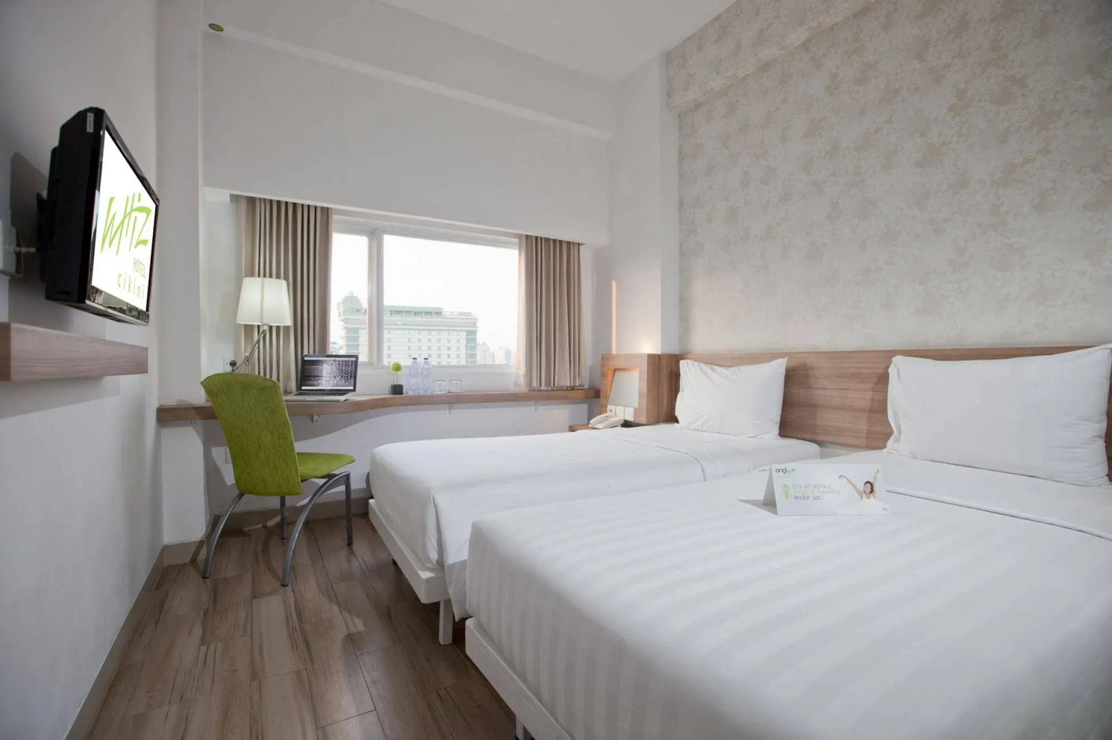 Photo - Whiz Hotel Cikini Jakarta
