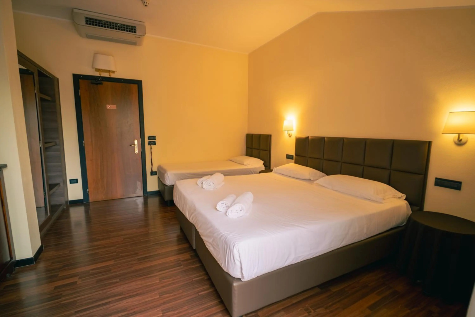 Photo - Yachting Hotel Mistral