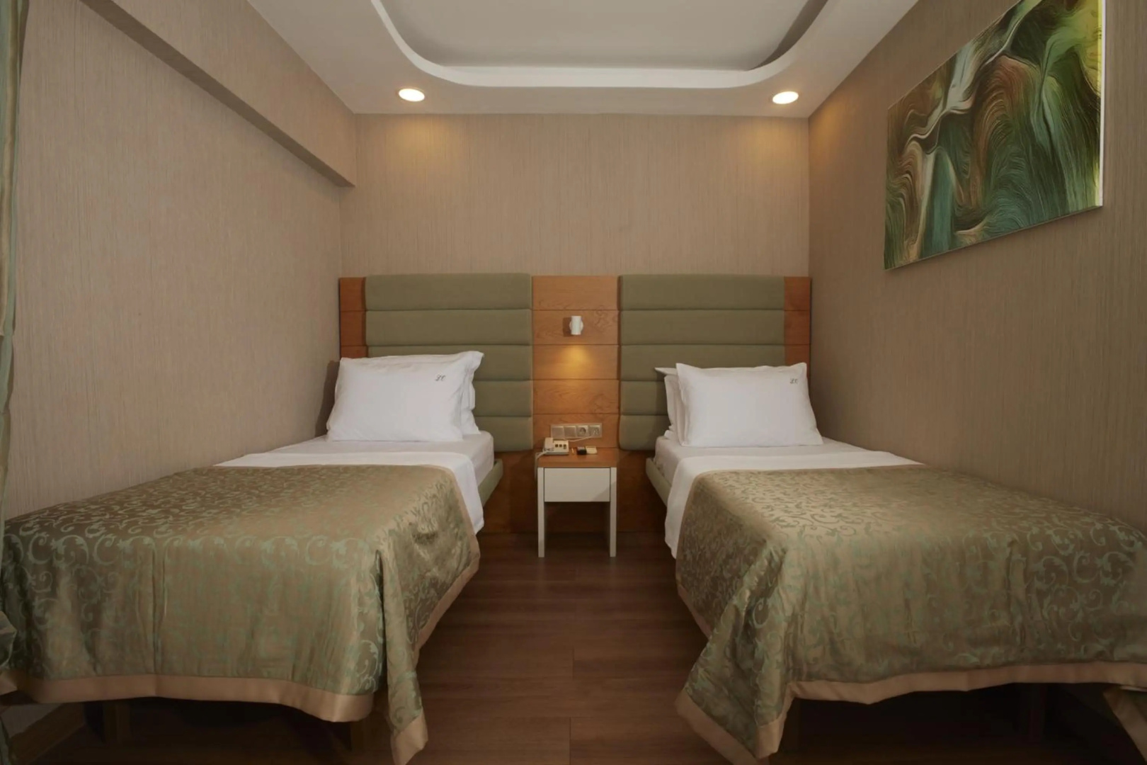 Photo - Life Corner Hotel