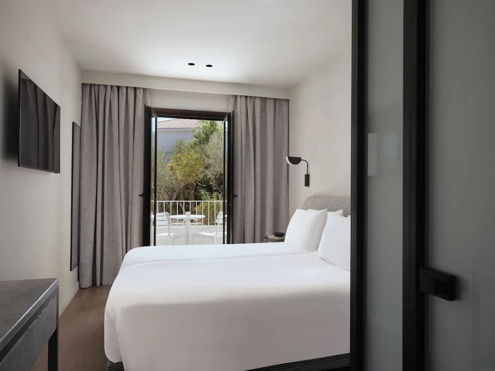 Doryssa Lithos Hotel