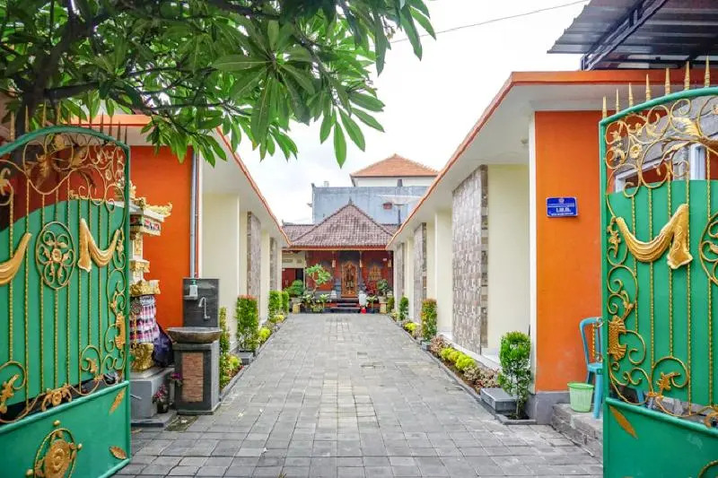 Foto - RedDoorz near Buleleng Harbour 2