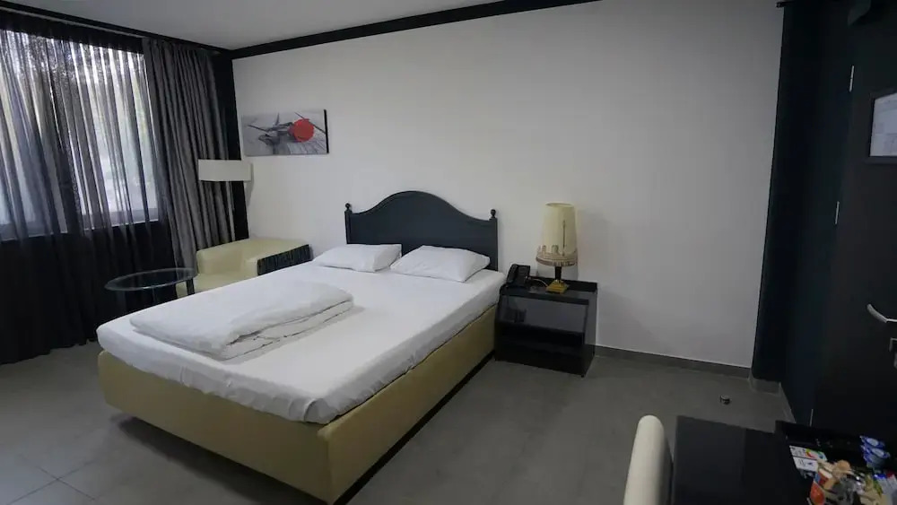 Photo - TIBET HOTEL am Airport Düsseldorf-Ratingen