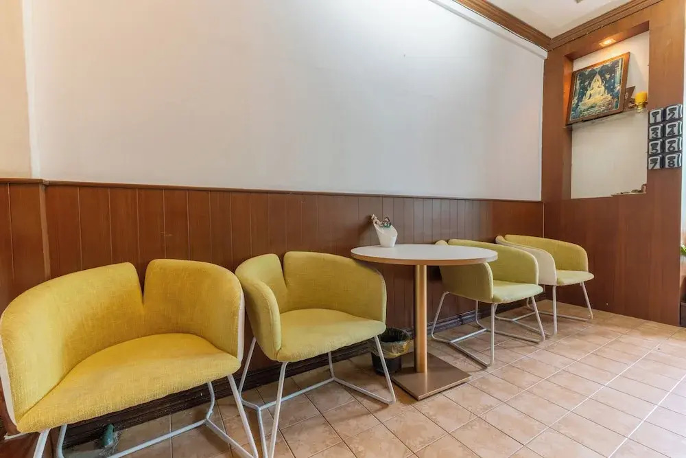 Foto - Calmly Stay Ratchada