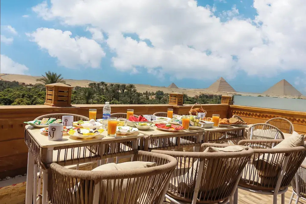 Foto - Taj Pyramids inn - Pyramids View Rooftop