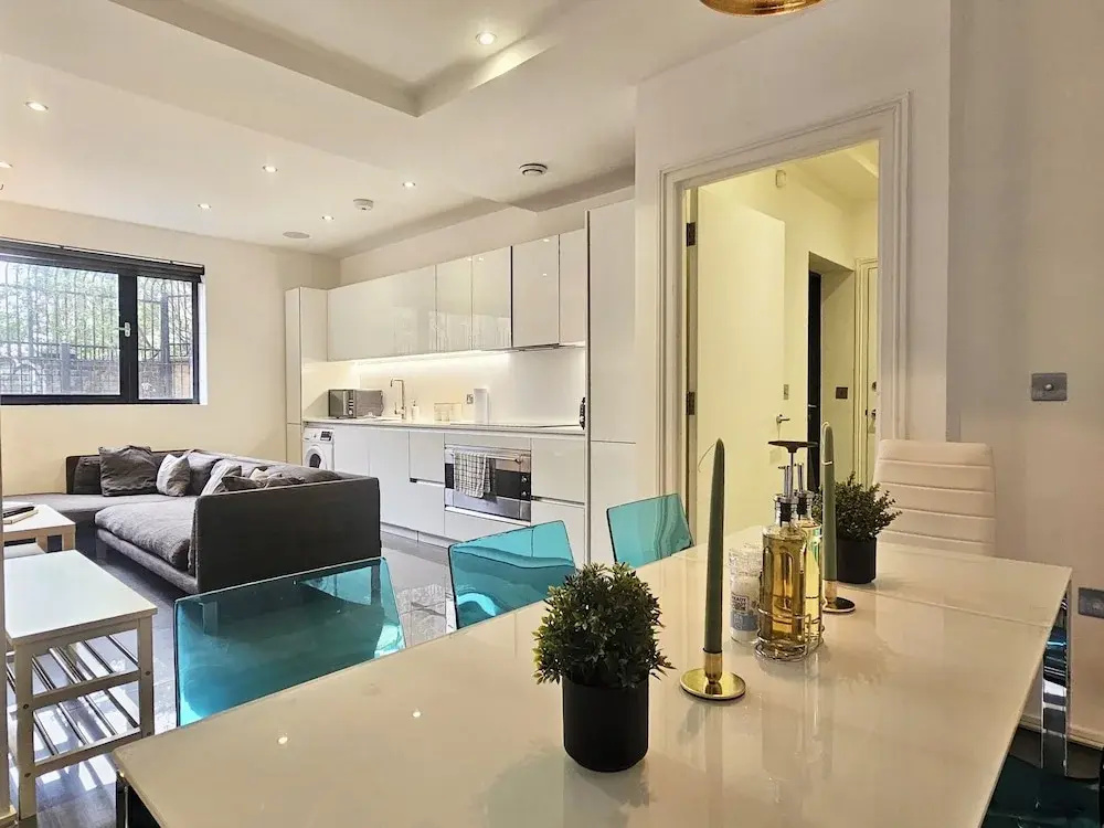 Photo - Brick Lane House