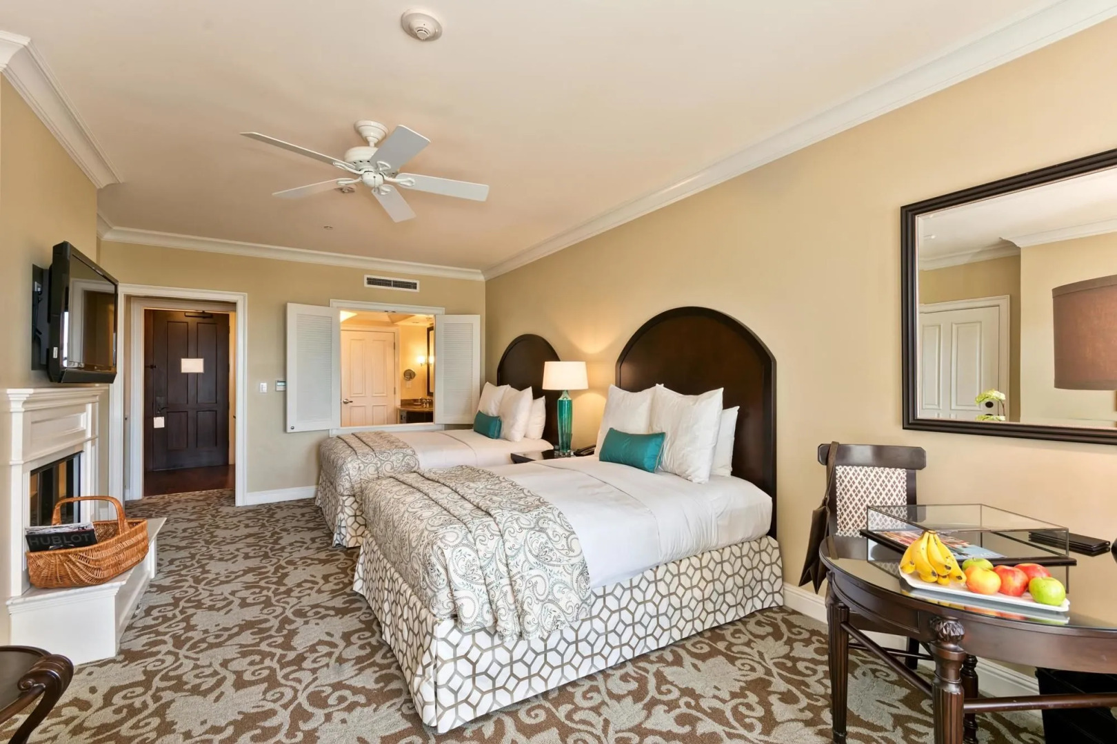 Photo - Beach Village at The Del, LXR Hotels & Resorts