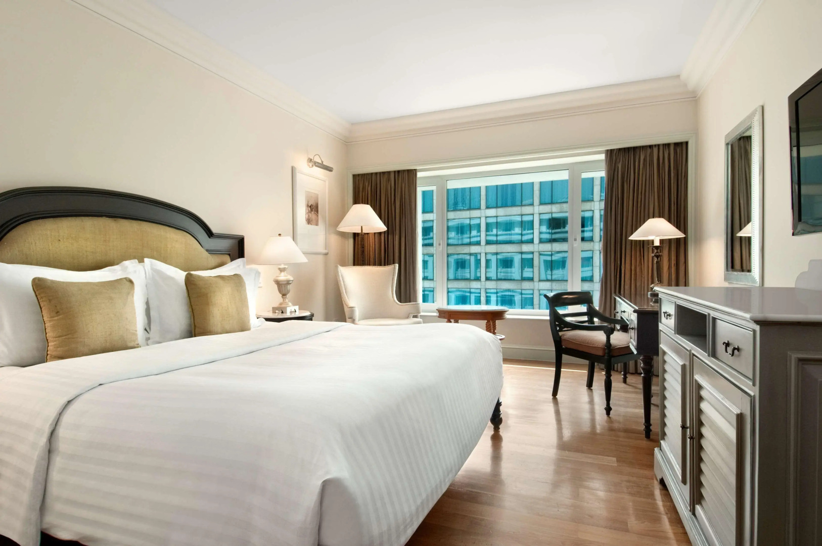 Photo - Hilton Mumbai International Airport Hotel