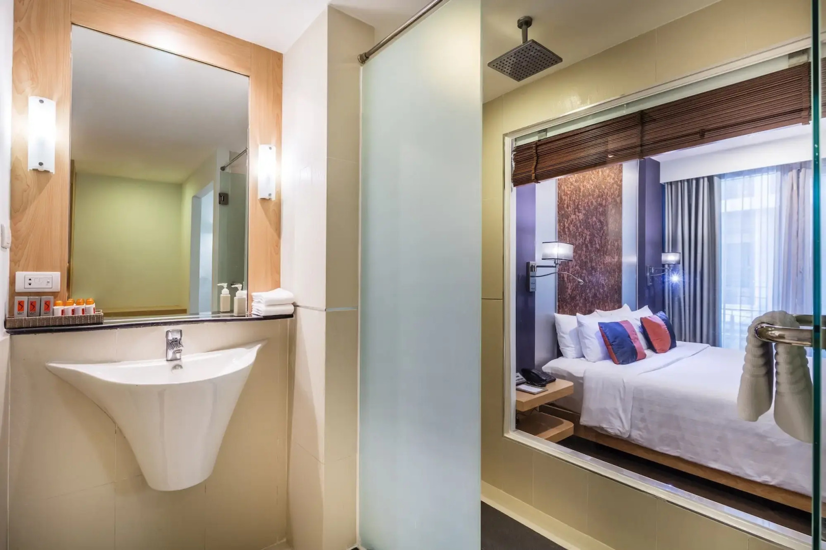 Photo - Hotel Solo, Sukhumvit 2, Bangkok - SHA Extra Plus