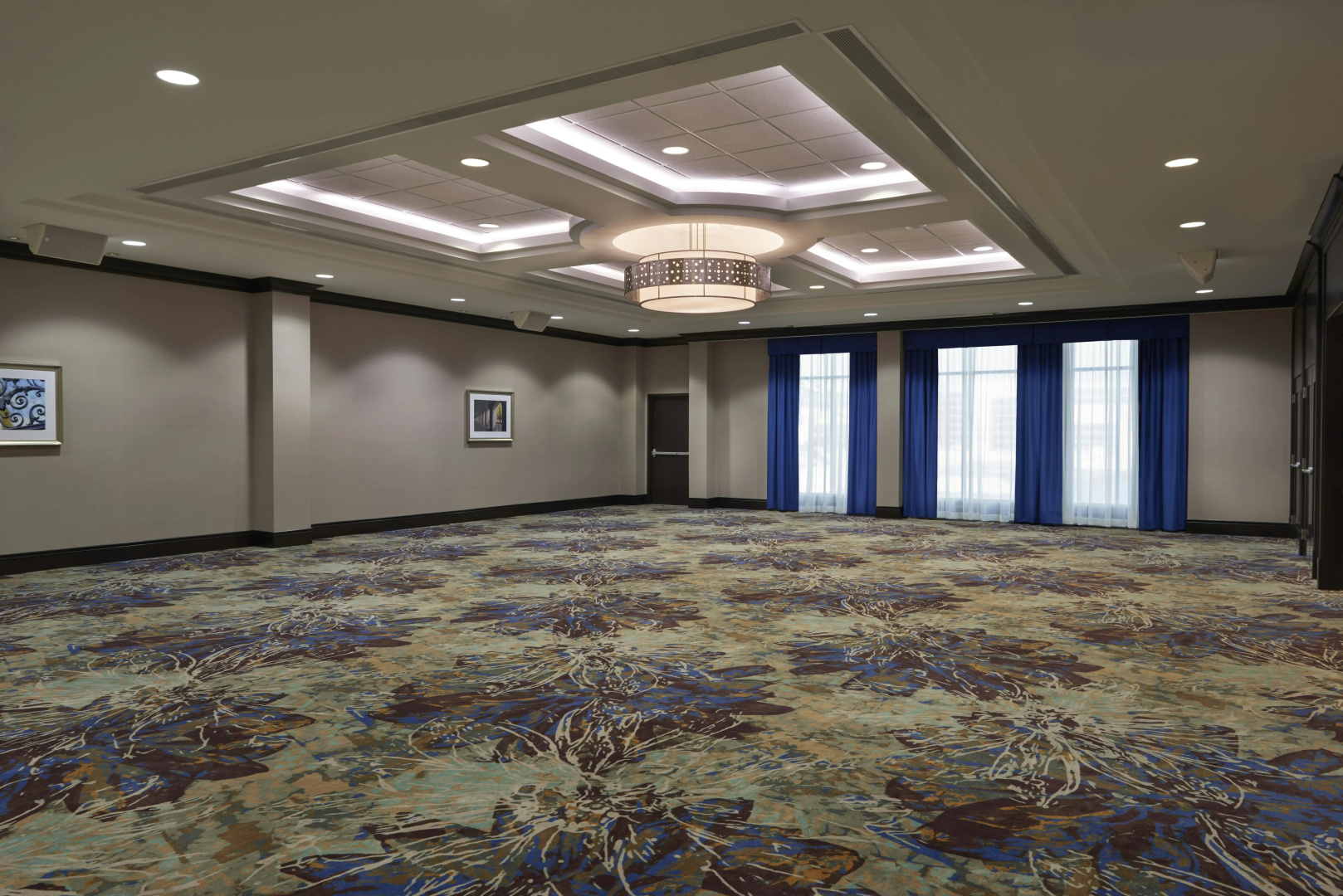 Photo - Hilton Garden Inn Toronto Airport West/Mississauga