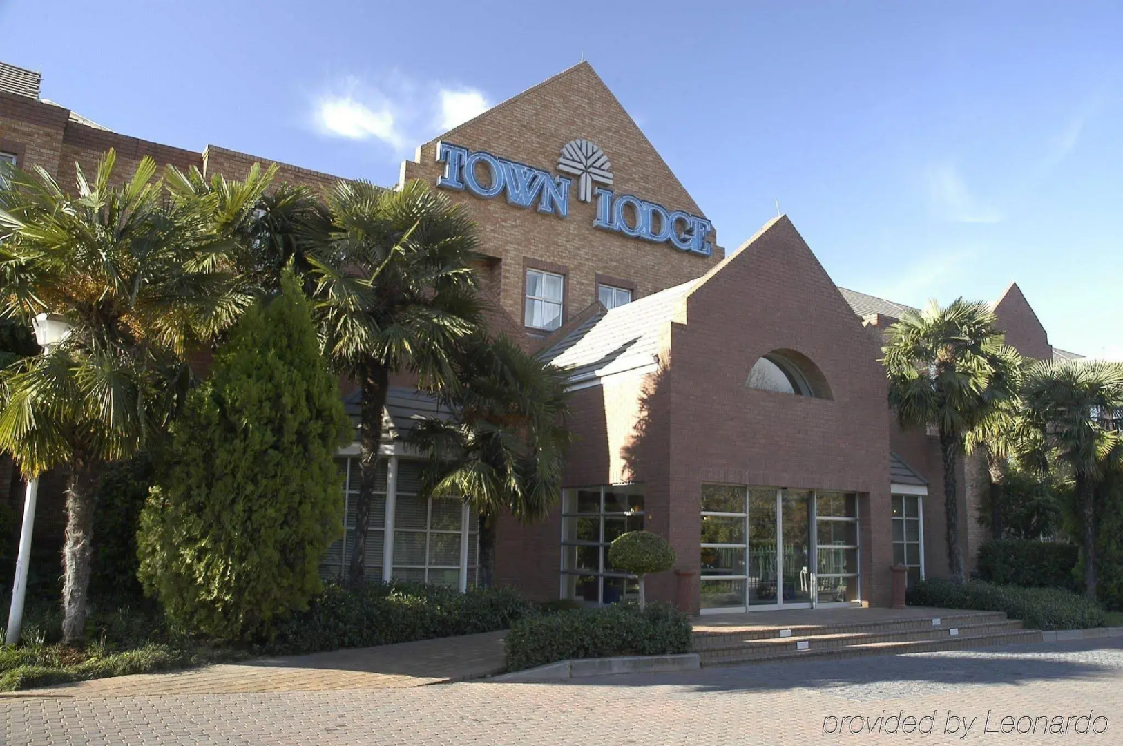 Photo - Road Lodge Sandton Grayston Drive