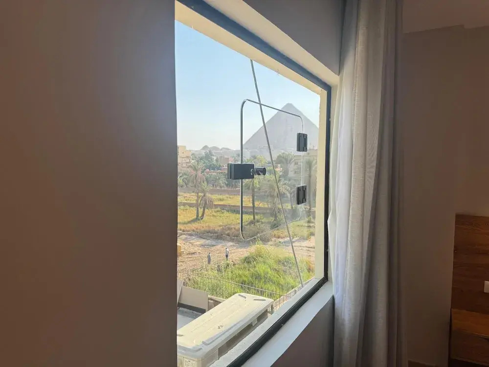 Photo - Palacio Pyramids Hotel